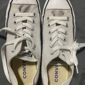 Converse size 7 in women’s